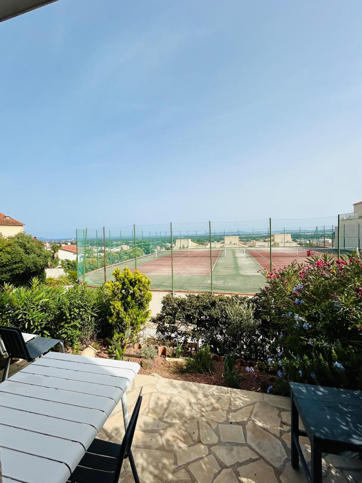 Ferienwohnung Le Soleil Bleu Hyerois Hyères Exterior foto